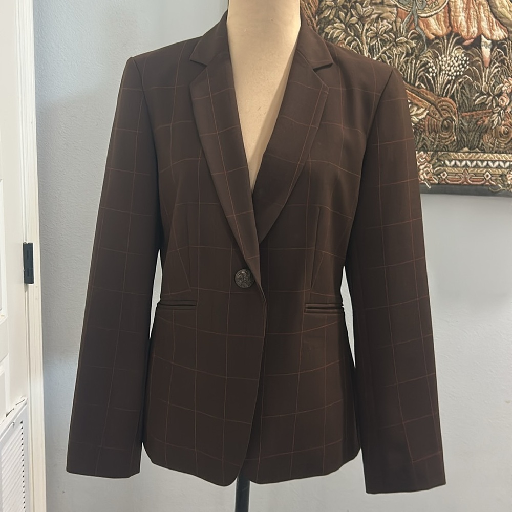 John Meyer Studio Brown With Pink Large Checker Blazer. Size 6